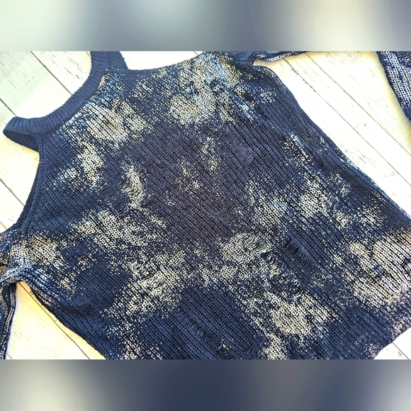 Love More Black & Metallic Silver Distressed Grunge Cold Shoulder Sweater Size L - Picture 9 of 11